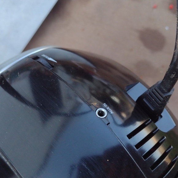 Black Portable Stereo Radio CD Player - Picture 4 of 4